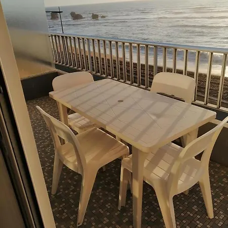 Pour 4, Des 5 Pineaux サンティレール・ド・リエ