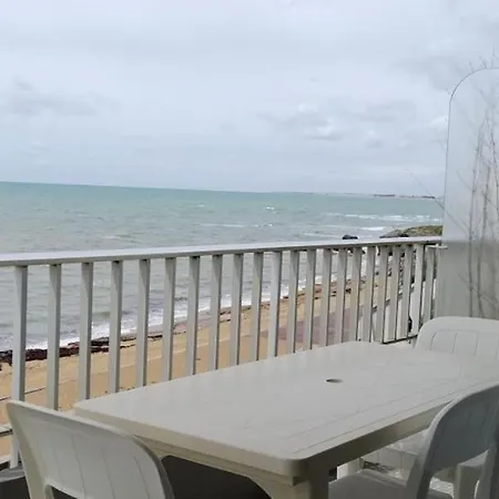 Pour 4, Des 5 Pineaux Appartamento