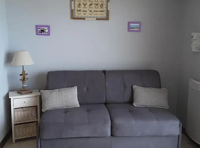 Pour 4, Des 5 Pineaux Apartment