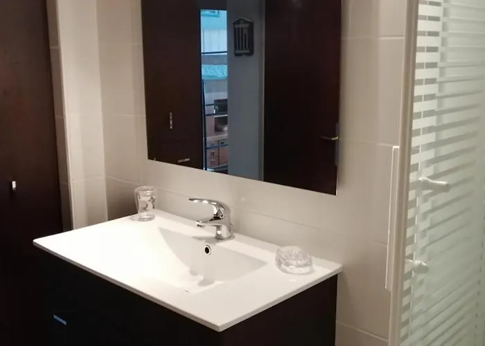 Pour 4, Des 5 Pineaux Apartment